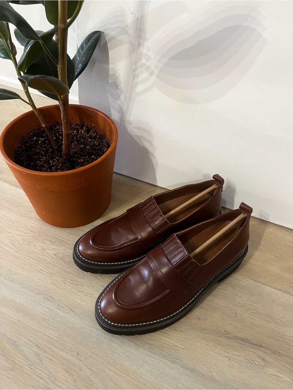 Naturalizer Shauna Brown Leather Loafers